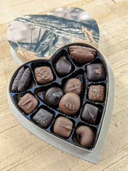 CAMO HEART BOX