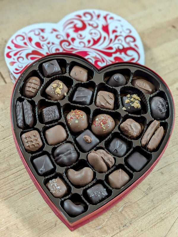 RED SWIRL VALENTINE HEART BOX